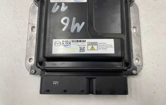 Mazda 6 Engine control unit/module R2BH18881A 2757000210 K4238