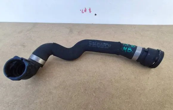 Mercedes-Benz C W205 Engine coolant pipe/hose A2055014684