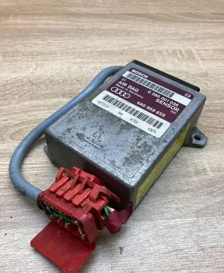 Audi A6 S6 C4 4A Airbag control unit/module 4A0959655 0285001036