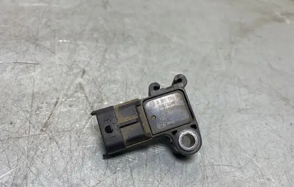 Opel Mokka Air pressure sensor 0261230282 55573248