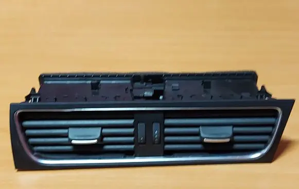 Audi A4 S4 B8 8K Dash center air vent grill 8T2820951B