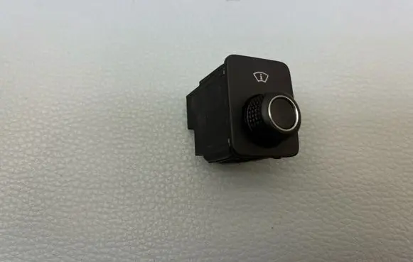 Volkswagen Tiguan Other switches/knobs/shifts 5NA919787