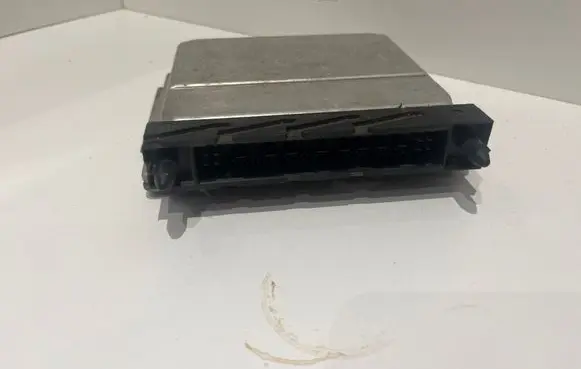 Volvo XC70 Engine control unit/module 0261206828 26SA0000 08627455A