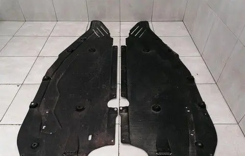 Ferrari F12 Berlinetta Gearbox bottom protection 88084100