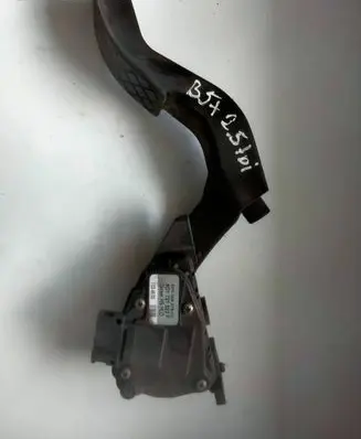 Volkswagen PASSAT B5.5 Accelerator throttle pedal 8D1721523F 6PV00837603