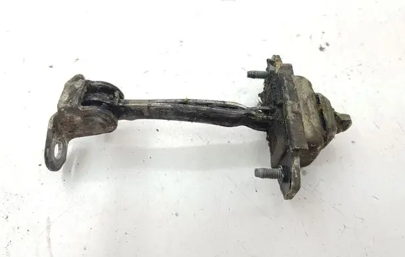 Ford Mondeo MK II Front door check strap stopper