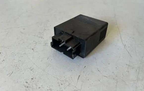 Mercedes-Benz Vito Viano W638 Other relay 0165452432 05041000