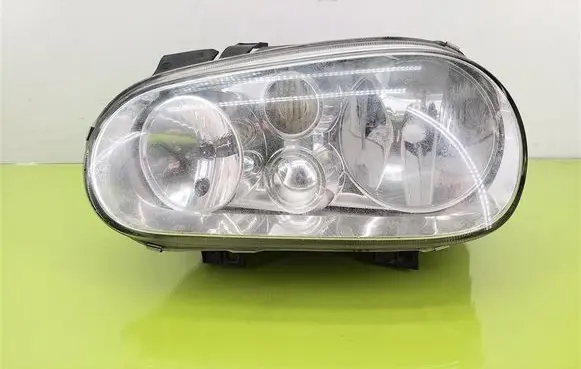 Volkswagen Golf IV Headlight/headlamp 