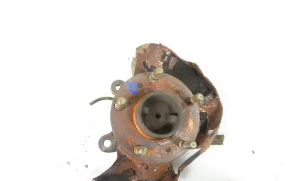 Nissan Serena Front wheel hub spindle knuckle