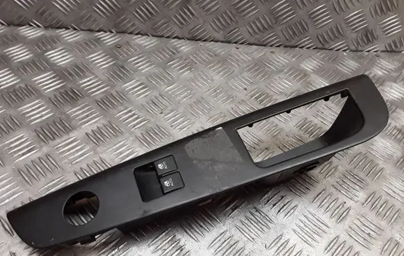 KIA Ceed Electric window control switch 369493 823511H110 1374728