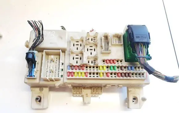 Mazda 3 I Fuse box set 519197016 66730c