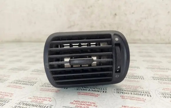 Audi A3 S3 8L Dashboard side air vent grill/cover trim 8L0820901