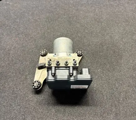 BMW 5 F10 F11 ABS Pump 6856841 6869404 6869403