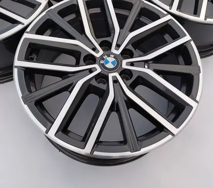 BMW X1 U11 R18 alloy rim 6891179