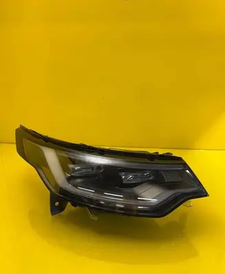 Land Rover Discovery 5 Headlight/headlamp MY42-13W029-BB