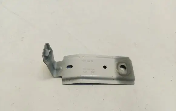 Cupra Formentor Fender mounting bracket 5FF821327
