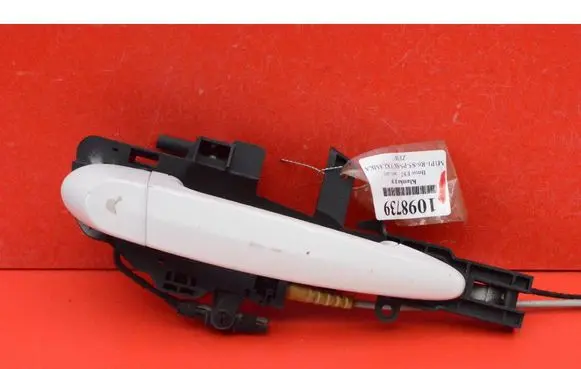 BMW 1 E82 E88 Front door exterior handle