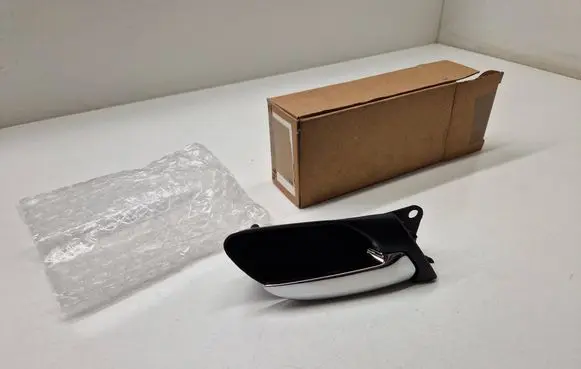 BMW 3 E46 Front door interior handle 51418200724