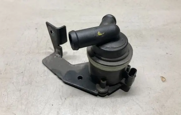 Audi A4 S4 B8 8K Electric auxiliary coolant/water pump 03L965561A