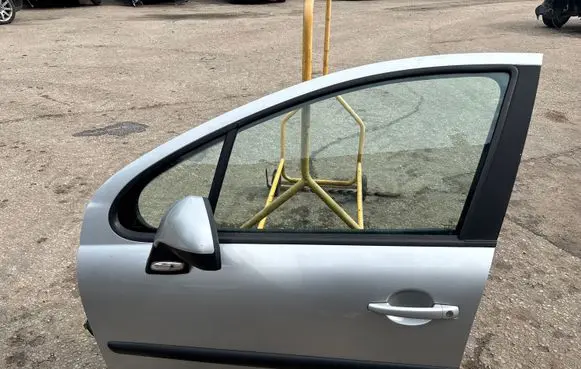 Peugeot 207 Door (2 Door Coupe)