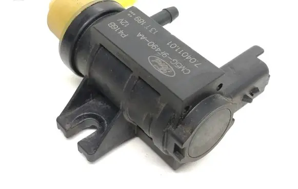 Ford Focus Turbo solenoid valve CM5G9F490AA