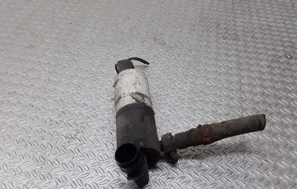 Land Rover Range Rover Sport L320 Headlight washer pump 