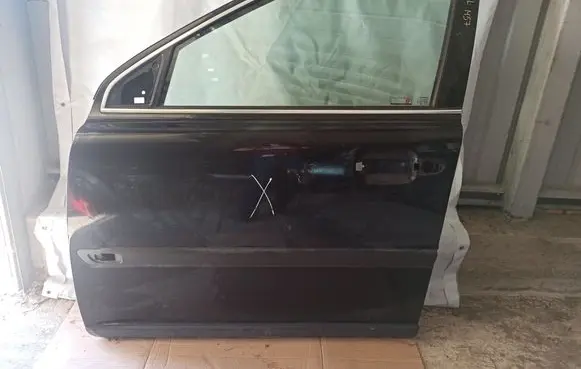 Volvo XC90 Front door