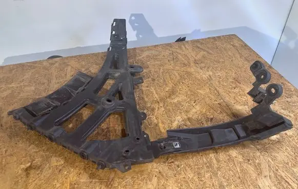 Jaguar F-Pace Rear bumper mounting bracket HK8317B931AE HK8317B933AD