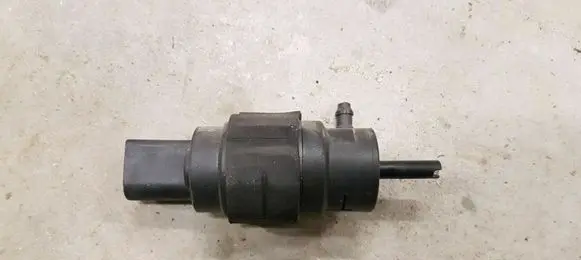 Audi A4 S4 B8 8K Windscreen/windshield washer pump 8K5955647
