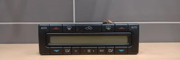 Mercedes-Benz CLK A209 C209 Climate control unit A1408302585 9140010290