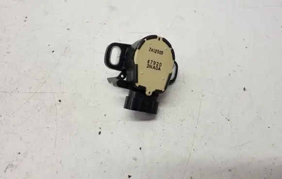 Nissan Leaf I (ZE0) Brake pedal sensor switch 479203NA0A