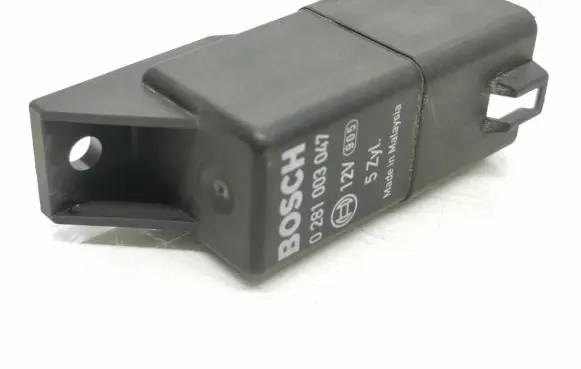 Glow plug pre-heat relay