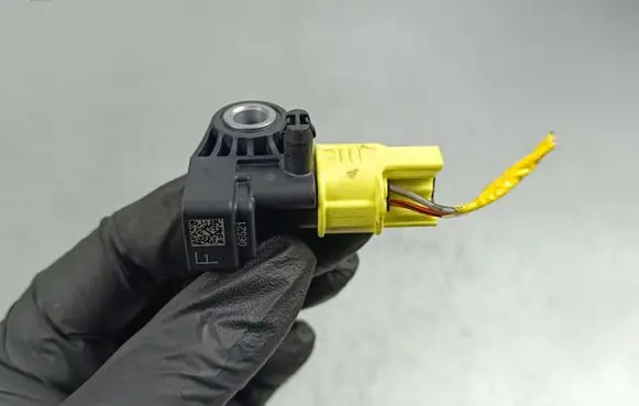 KIA Sorento IV Airbag deployment crash/impact sensor 95920T1100