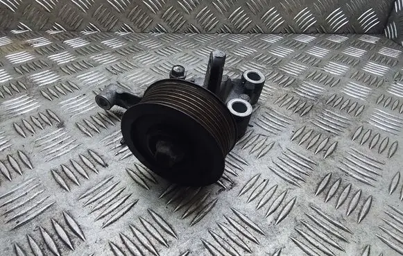 Lexus IS 220D-250-350 Generator/alternator belt tensioner
