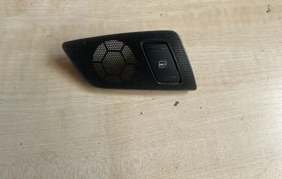 Skoda Octavia Mk2 (1Z) Electric window control switch 1Z0959856