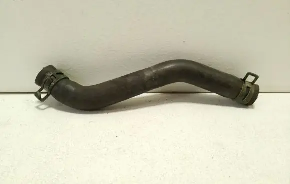 Volkswagen Transporter - Caravelle T4 Engine coolant pipe/hose 701819437E