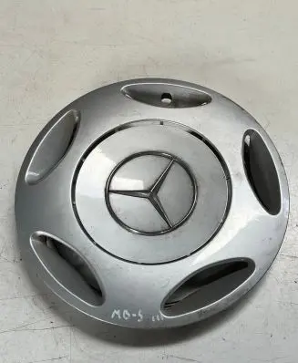 Mercedes-Benz C W203 R15 wheel hub/cap/trim 2024010624
