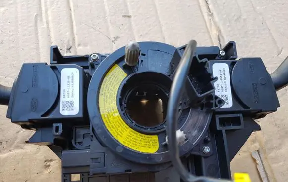 Ford Galaxy Steering wheel airbag