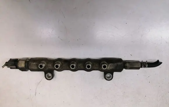 Toyota Avensis T250 Fuel main line pipe 89458 71010