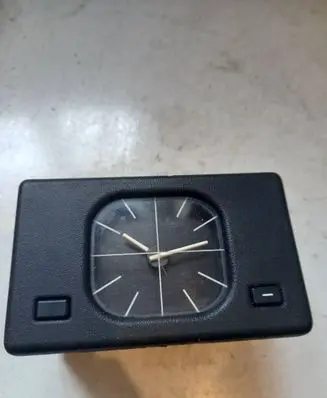 BMW 5 E34 Screen/display/small screen 62131374282