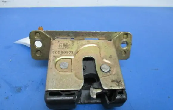 Opel Vectra B Tailgate/trunk/boot lock/catch/latch 90506971