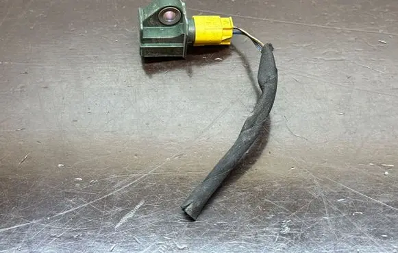 Mercedes-Benz E W212 Airbag deployment crash/impact sensor A1729056000