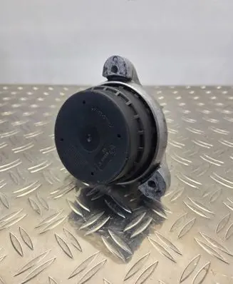 BMW 5 F10 F11 Engine mount bracket 6785601 230514