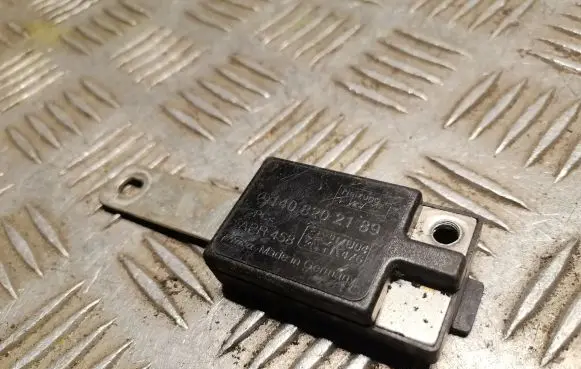 Mercedes-Benz S W140 Aerial antenna amplifier 1408202189