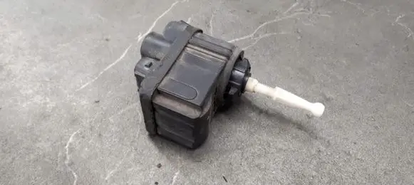 Lancia Ypsilon Headlight level adjustment motor 