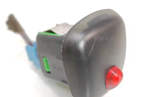 Passenger airbag on/off switch