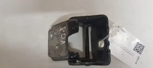 Citroen C5 Front door lower hinge 