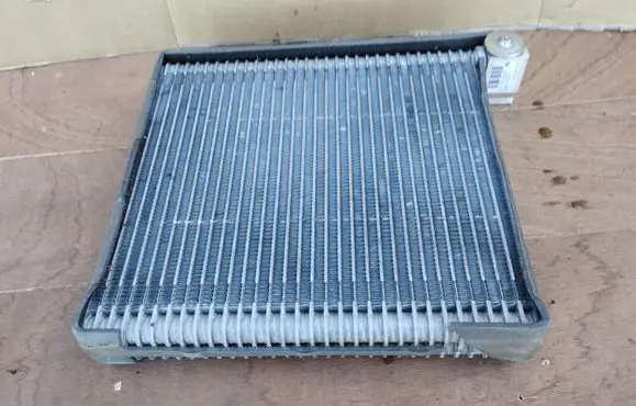 Air conditioning (A/C) radiator (interior)
