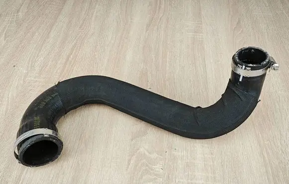 Audi A4 S4 B9 Intercooler hose/pipe 8W0145738F