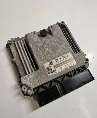 Skoda Octavia Mk2 (1Z) Engine control unit/module 06F906056ER 1039S16164 0261S02260